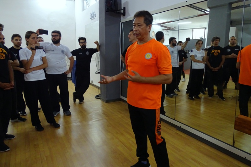 Kung Fu Academy di Sifu Mezzone Caserta Seminario di Weng Chun Tang Yik con GM Sunny So in Italia presso la scuola di arti marziali di wing chun e kung fu a Caserta (2)